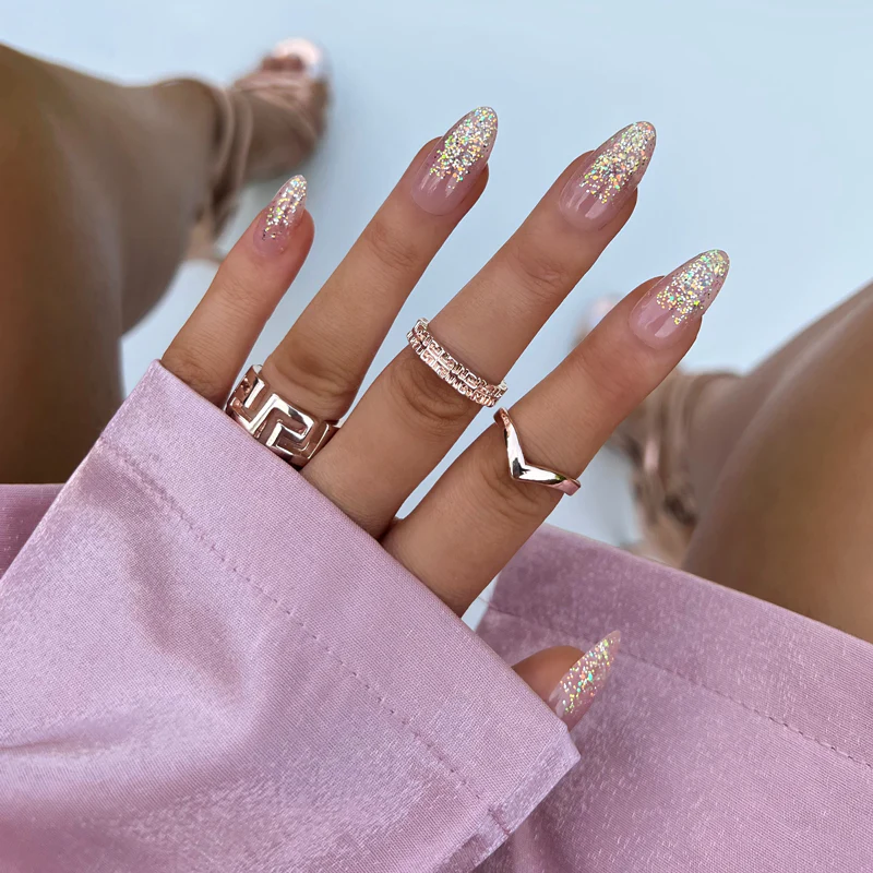 Glisten Here - Image 2